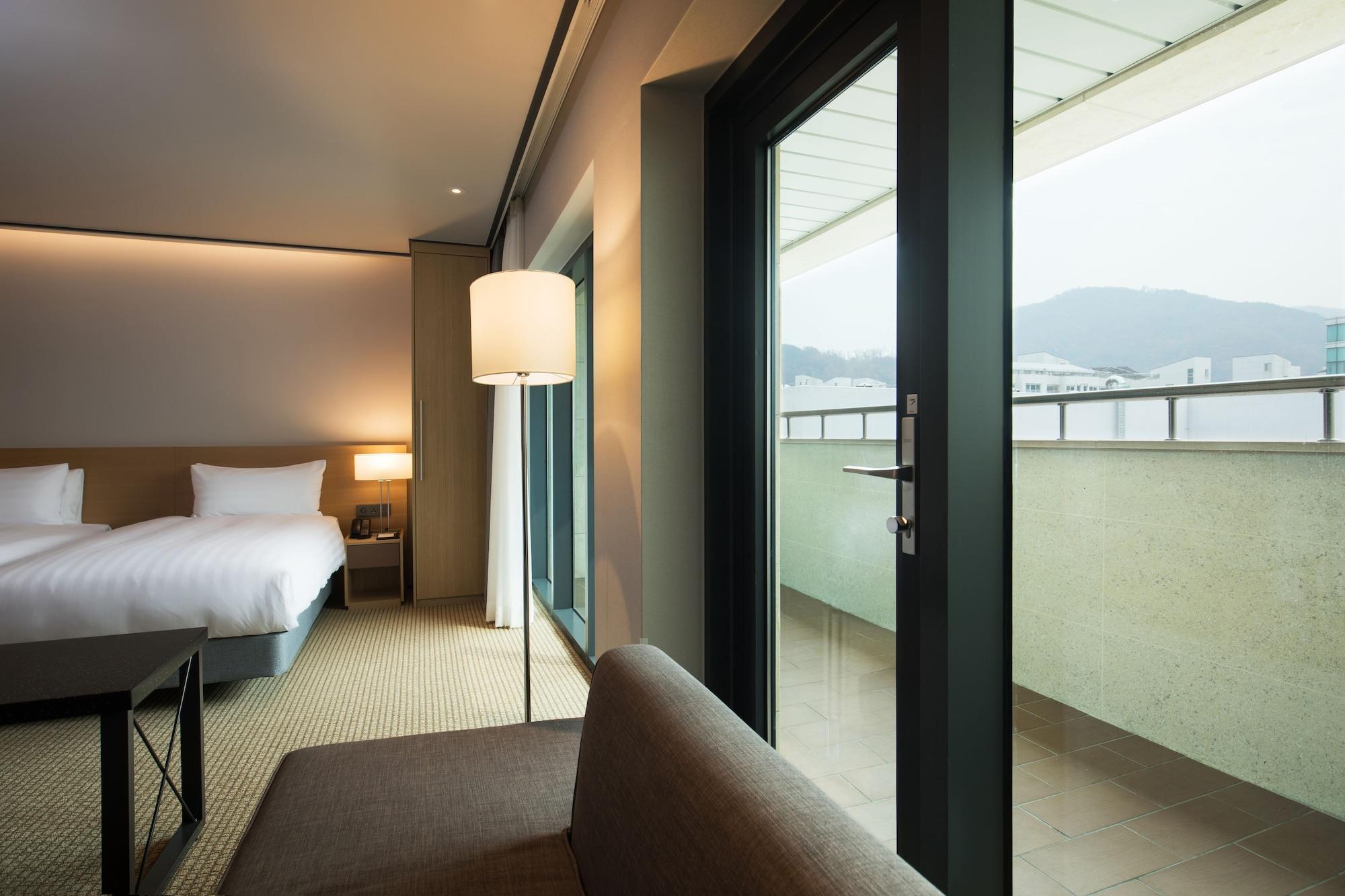 סיאול Orakai Cheonggyesan Hotel, BW Premier Collection מראה חיצוני תמונה