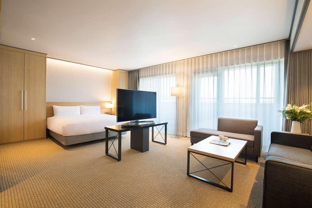 סיאול Orakai Cheonggyesan Hotel, BW Premier Collection חדר תמונה