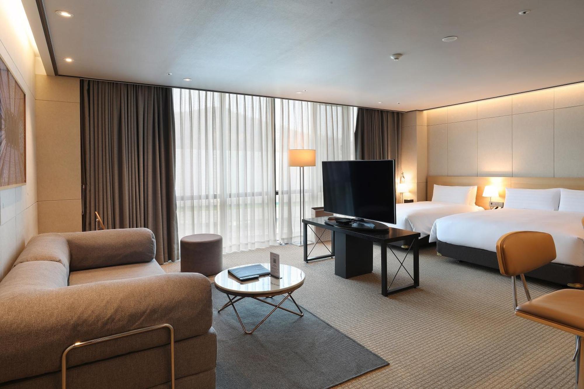 סיאול Orakai Cheonggyesan Hotel, BW Premier Collection מראה חיצוני תמונה