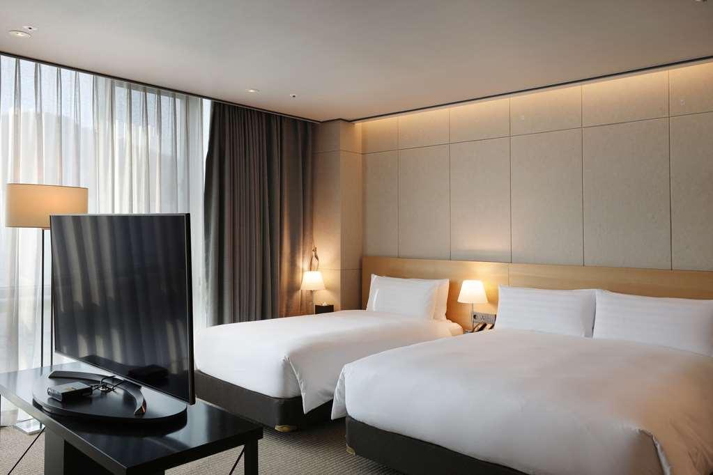 סיאול Orakai Cheonggyesan Hotel, BW Premier Collection חדר תמונה