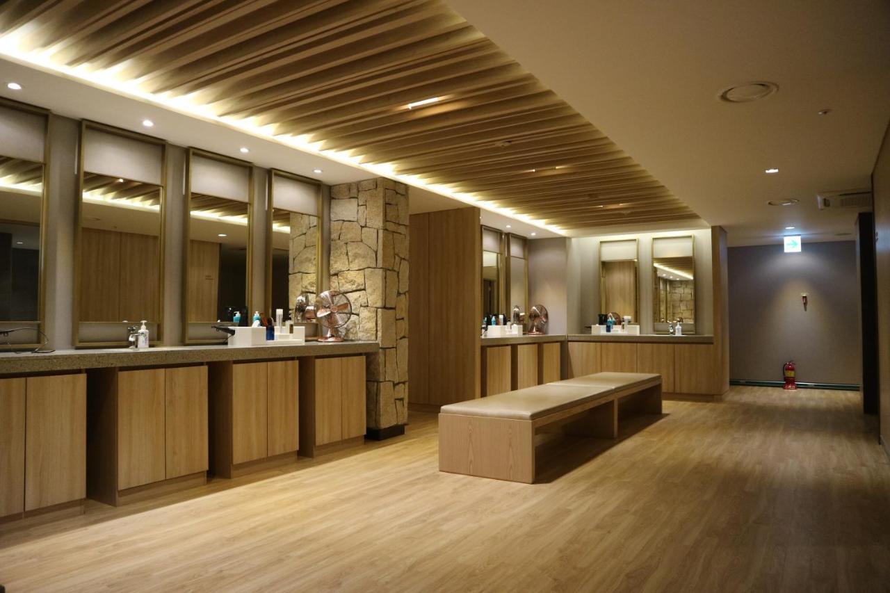 סיאול Orakai Cheonggyesan Hotel, BW Premier Collection מראה חיצוני תמונה