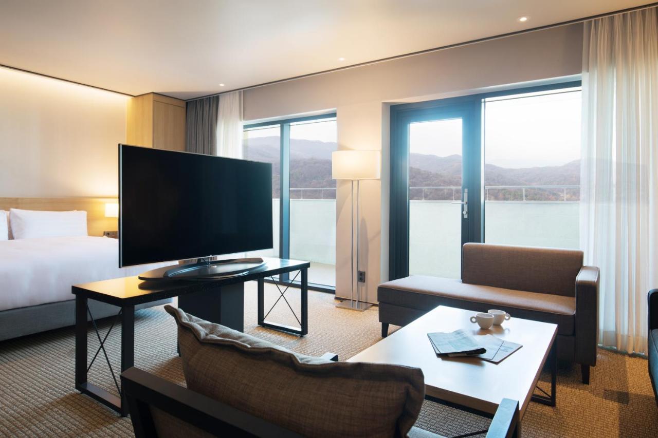 סיאול Orakai Cheonggyesan Hotel, BW Premier Collection מראה חיצוני תמונה
